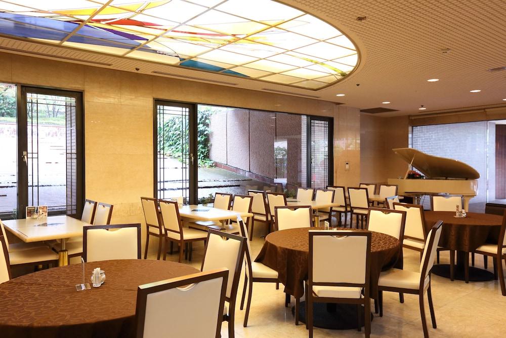 Hotel Hiroshima Garden Palace Dış mekan fotoğraf